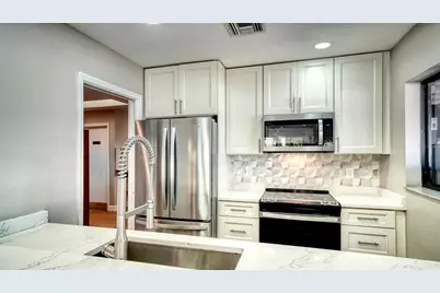 1632 Starling Drive #101, Sarasota, FL 34231 - Photo 57