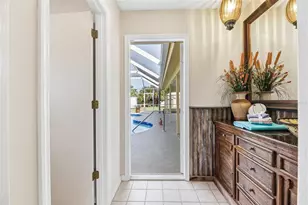 8432 Palm Lakes Ct, Sarasota, FL 34243 - Photo 7