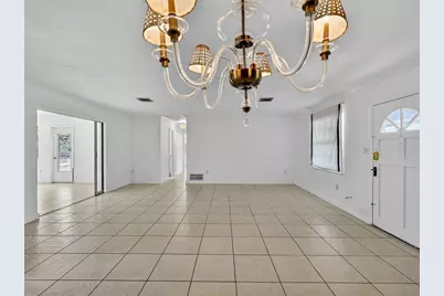 5927 Driftwood Avenue, Sarasota, FL 34231 - Photo 3