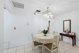 390 301 Blvd W, Bradenton, FL 34205 - Photo 13