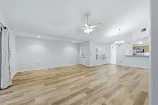 6420 Carrington Cir, Sarasota, FL 34238 - Photo 7