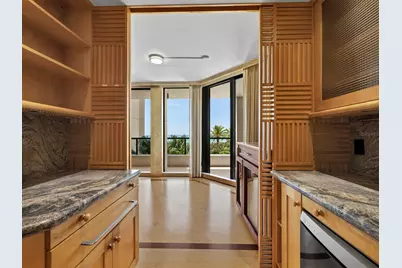 1211 Gulf Of Mexico Drive #109, Longboat Key, FL 34228 - Photo 15