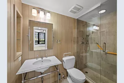 1211 Gulf Of Mexico Drive #109, Longboat Key, FL 34228 - Photo 37