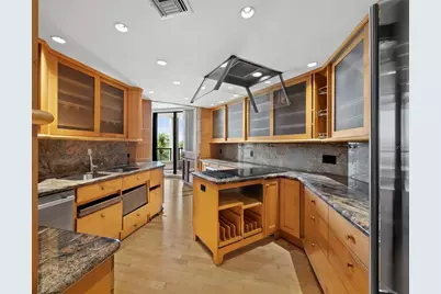 1211 Gulf Of Mexico Drive #109, Longboat Key, FL 34228 - Photo 17