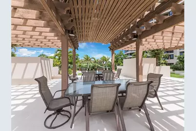 1211 Gulf Of Mexico Drive #109, Longboat Key, FL 34228 - Photo 45