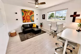 2806 Satsuma Dr, Sarasota, FL 34239 - Photo 21