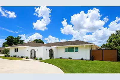 2806 Satsuma Drive, Sarasota, FL 34239 - Photo 1