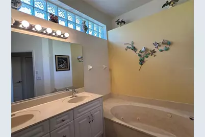 6800 Avenida Marbella, Sarasota, FL 34238 - Photo 19