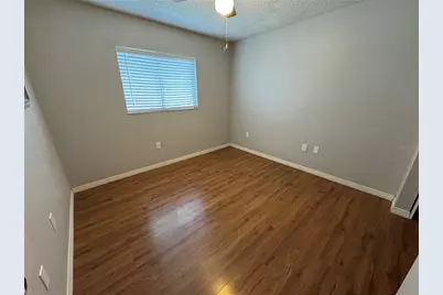 2751 72nd Avenue Drive E, Sarasota, FL 34243 - Photo 13