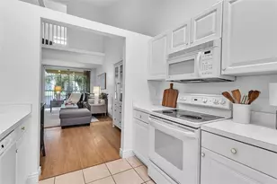 8340 Wingate Dr, Sarasota, FL 34238 - Photo 13