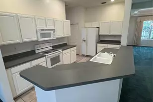 7884 Kavanagh Ct, Sarasota, FL 34240 - Photo 3