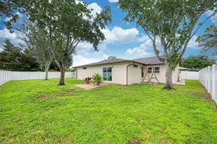 1330 Georgetowne Cir, Sarasota, FL 34232 - Photo 37