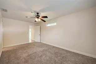 1330 Georgetowne Cir, Sarasota, FL 34232 - Photo 29