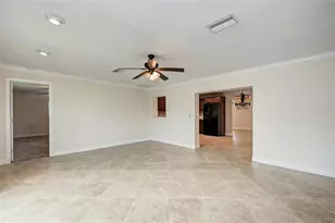 1330 Georgetowne Cir, Sarasota, FL 34232 - Photo 19