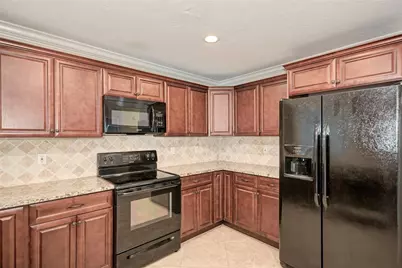 1330 Georgetowne Circle, Sarasota, FL 34232 - Photo 15