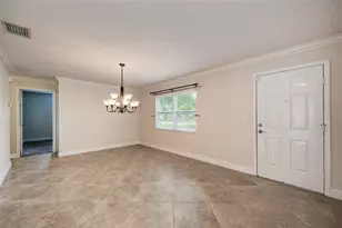 1330 Georgetowne Cir, Sarasota, FL 34232 - Photo 5