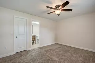 1330 Georgetowne Cir, Sarasota, FL 34232 - Photo 25