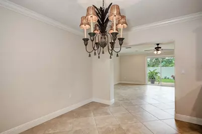 1330 Georgetowne Circle, Sarasota, FL 34232 - Photo 11