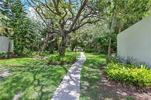 609 Woodlawn Dr, Bradenton, FL 34210 - Photo 39