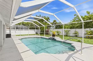4817 Post Pointe Dr, Sarasota, FL 34233 - Photo 23