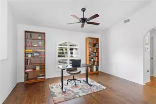 4817 Post Pointe Dr, Sarasota, FL 34233 - Photo 9