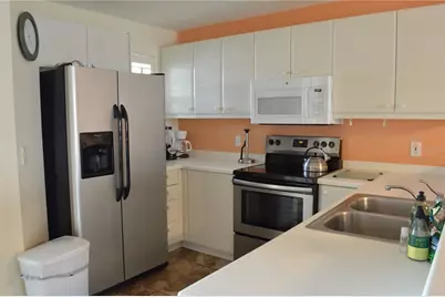 3605 54th Drive W #202, Bradenton, FL 34210 - Photo 9
