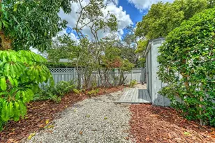 3424 Tanglewood Dr, Sarasota, FL 34239 - Photo 57