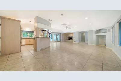3424 Tanglewood Drive, Sarasota, FL 34239 - Photo 11