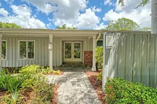 3424 Tanglewood Dr, Sarasota, FL 34239 - Photo 5