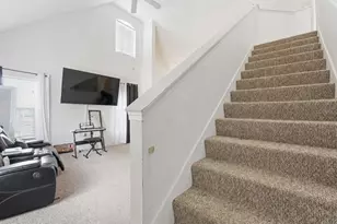 10436 White Lake Ct, Tampa, FL 33626 - Photo 3