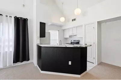 10436 White Lake Court #10436, Tampa, FL 33626 - Photo 9