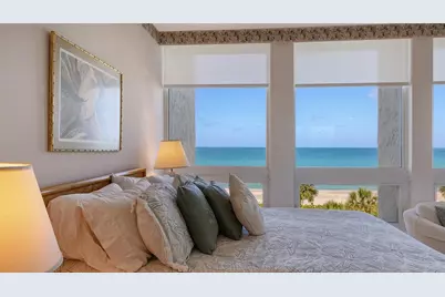 1045 Gulf Of Mexico Drive #301, Longboat Key, FL 34228 - Photo 23