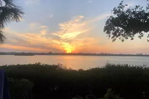 1335 Landings Dr, Sarasota, FL 34231 - Photo 9