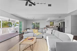 315 Spring Ave, Anna Maria, FL 34216 - Photo 13