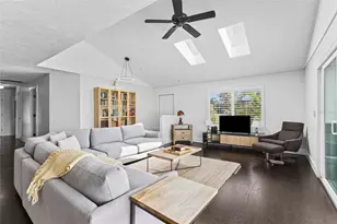 315 Spring Ave, Anna Maria, FL 34216 - Photo 11