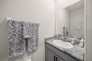 2013 Midnight Pearl Dr, Sarasota, FL 34240 - Photo 17