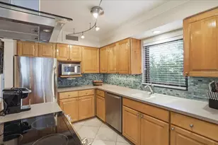 6804 Gulf Dr, Holmes Beach, FL 34217 - Photo 17