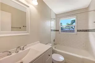 2542 Tulip St, Sarasota, FL 34239 - Photo 21