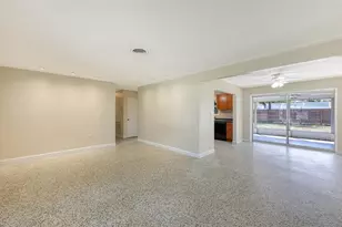 2542 Tulip St, Sarasota, FL 34239 - Photo 5