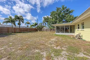 2542 Tulip St, Sarasota, FL 34239 - Photo 29