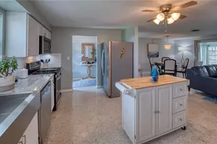 510 Dona Dr, Nokomis, FL 34275 - Photo 9