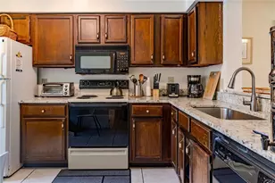 5191 Lake Village Dr, Sarasota, FL 34235 - Photo 11