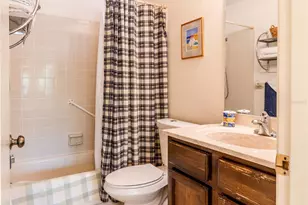 5191 Lake Village Dr, Sarasota, FL 34235 - Photo 21