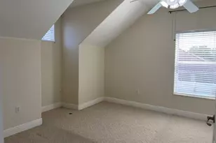 5210 Levi Ln, Sarasota, FL 34233 - Photo 29