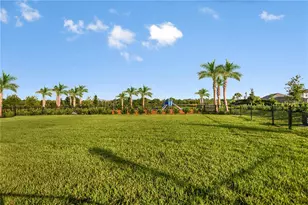 7895 Interstellar Ave, Sarasota, FL 34241 - Photo 21