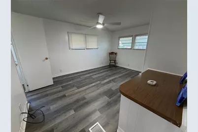 5221 Beechmont Avenue, Sarasota, FL 34234 - Photo 15