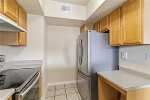 1025 Villagio Cir, Sarasota, FL 34237 - Photo 13