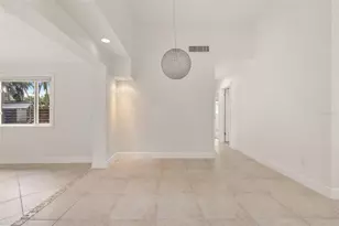 3317 Bougainvillea St, Sarasota, FL 34239 - Photo 27