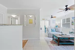 1000 Villagio Cir, Sarasota, FL 34237 - Photo 17