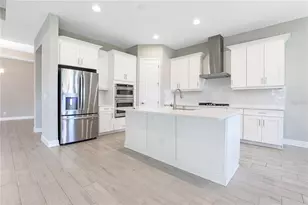 6133 Lungo Lago Dr, Sarasota, FL 34241 - Photo 11